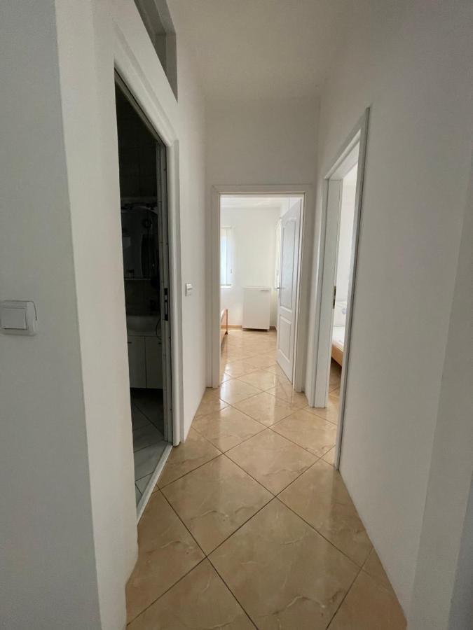 Apartments Rozela Улцинь Экстерьер фото